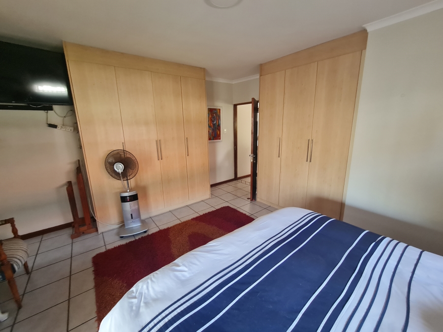 3 Bedroom Property for Sale in Jeffreys Bay Central Eastern Cape